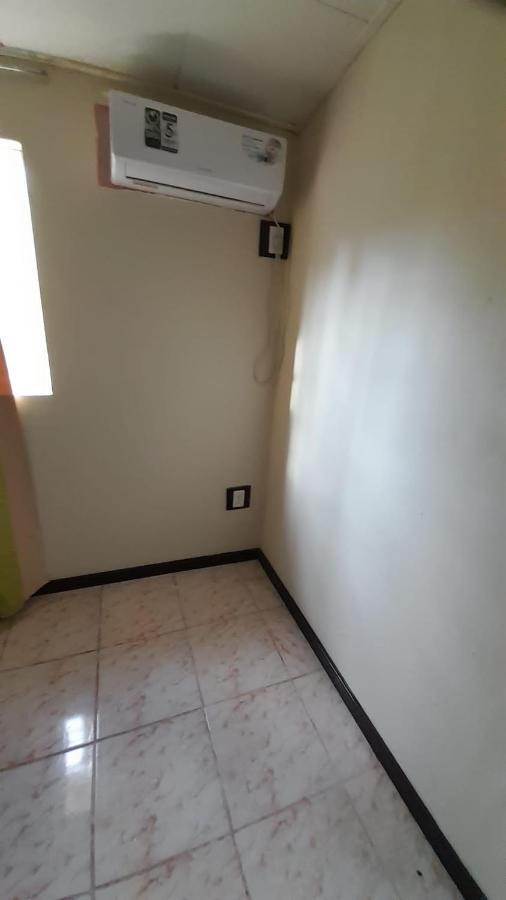 Sucasa Apartment Willemstad Buitenkant foto